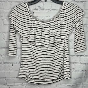 American Eagle Off shoulder ruffled crop top size XS